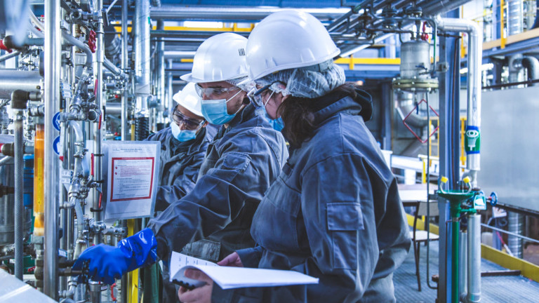operateur-de-fabrication